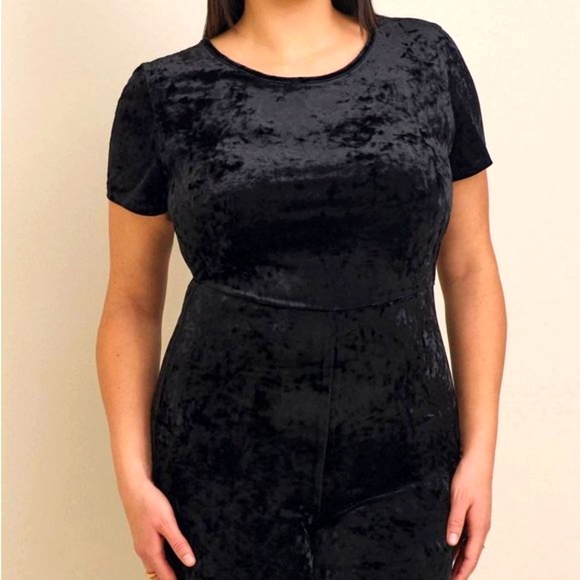 ❤️NWT VINTAGE TORRID CATSUIT - FULL LENGTH - CRUSHED VELOUR - SUPER SOFT VELVET - Picture 8 of 10